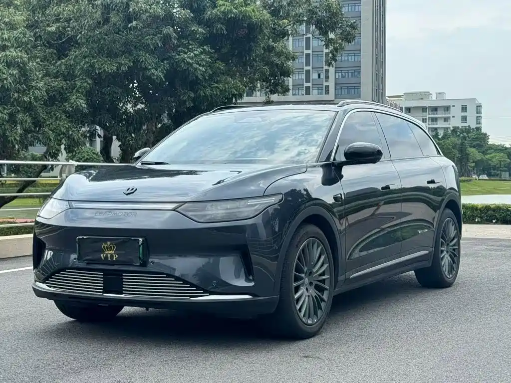 Leapmotor C11 2025 — фото 1