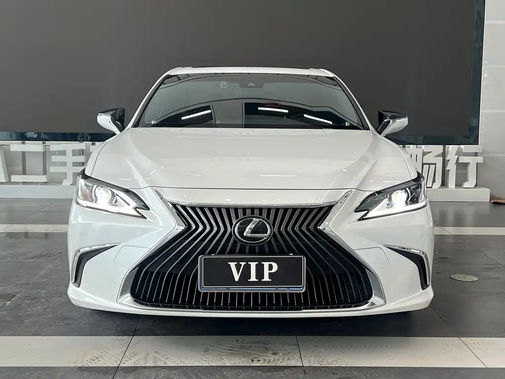 Lexus ES 2021 — фото 2