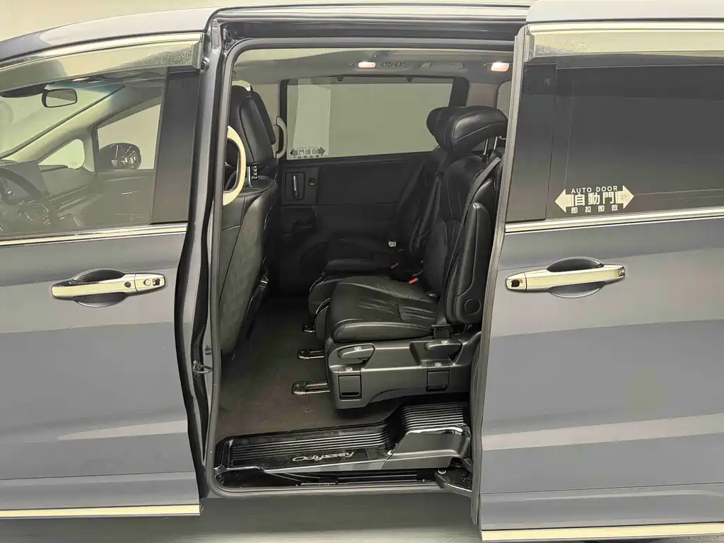 Honda Odyssey 2022 — фото 12
