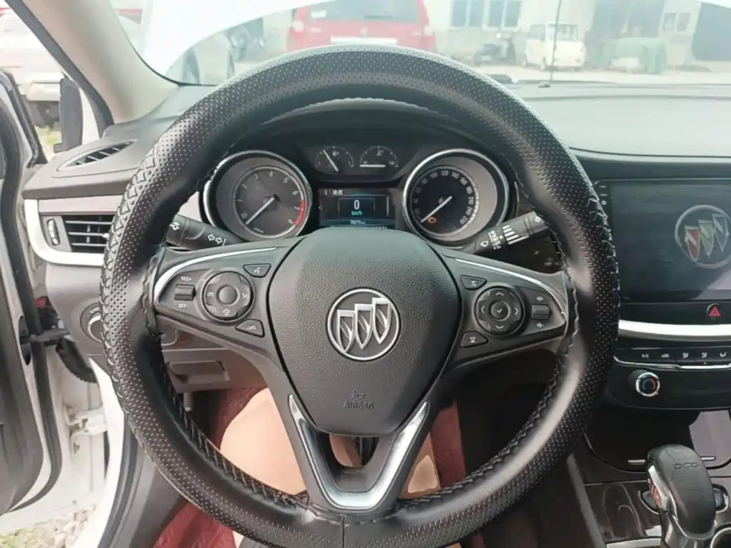 Buick Verano 2018 — фото 11