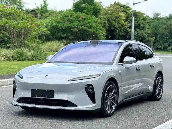 NIO ET5T 2024