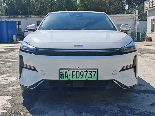 Geely Galaxy L6 2024