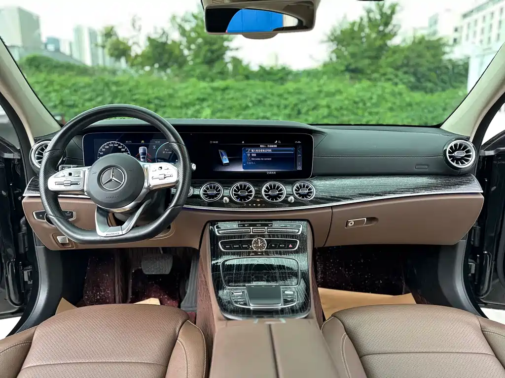 Mercedes-Benz E-Class 2020 — фото 10
