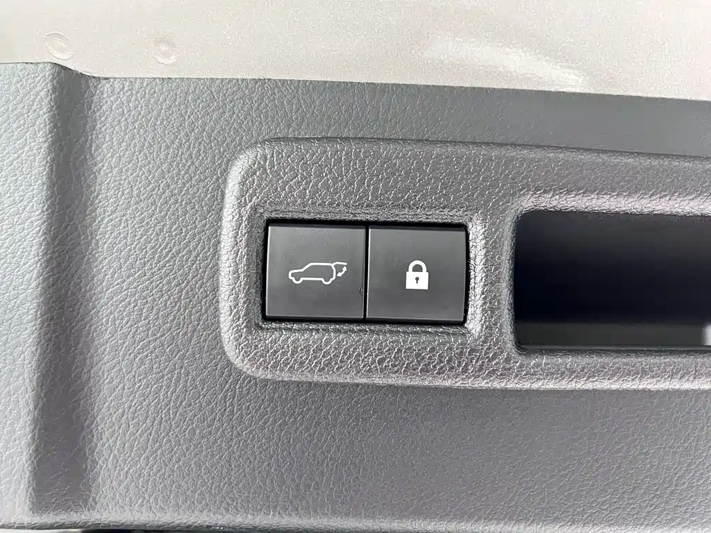 Lexus NX 2021 — фото 19
