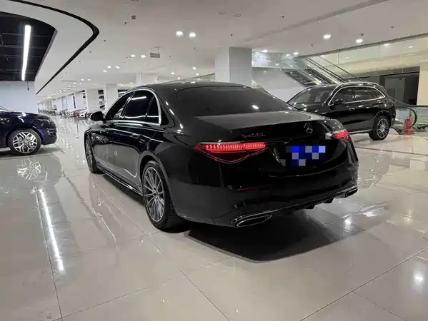 Mercedes-Benz S-Class 2024