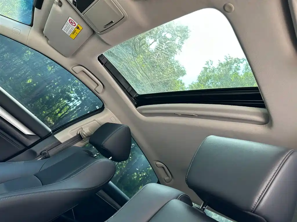 Honda Accord 2022 — фото 12