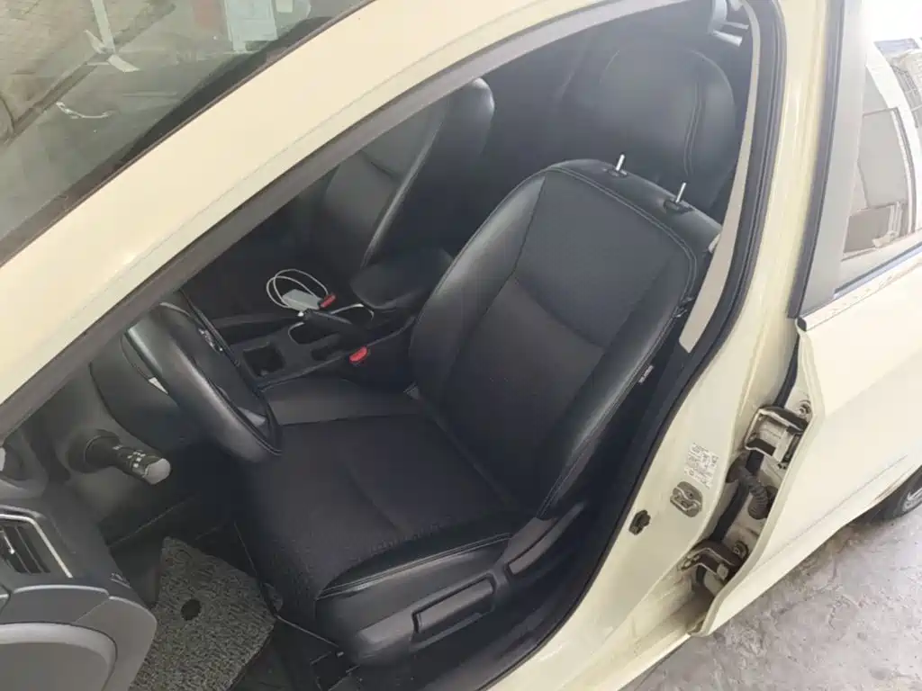Nissan Tiida 2019 — фото 15