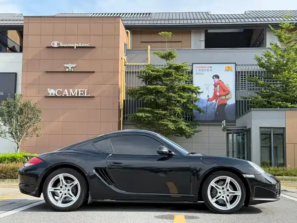 Porsche Cayman 2012