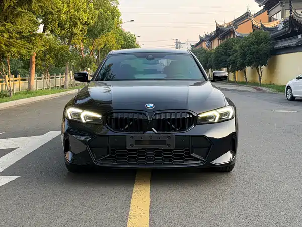 BMW 3 Series 2023