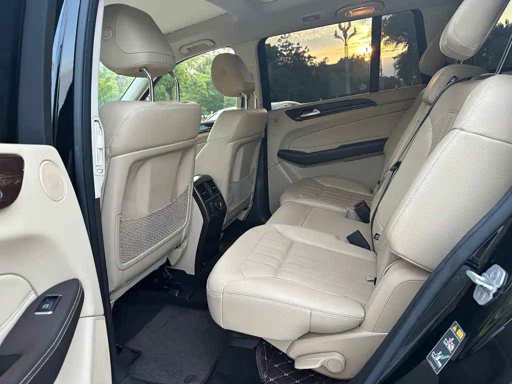 Mercedes-Benz GLS 2018 — фото 21