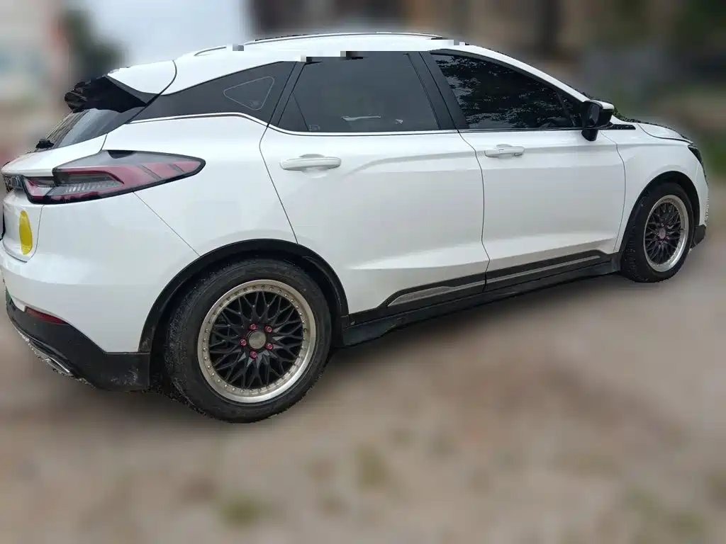 Geely Emgrand S 2022