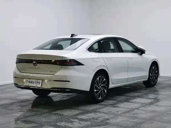 Volkswagen Sagitar 2025