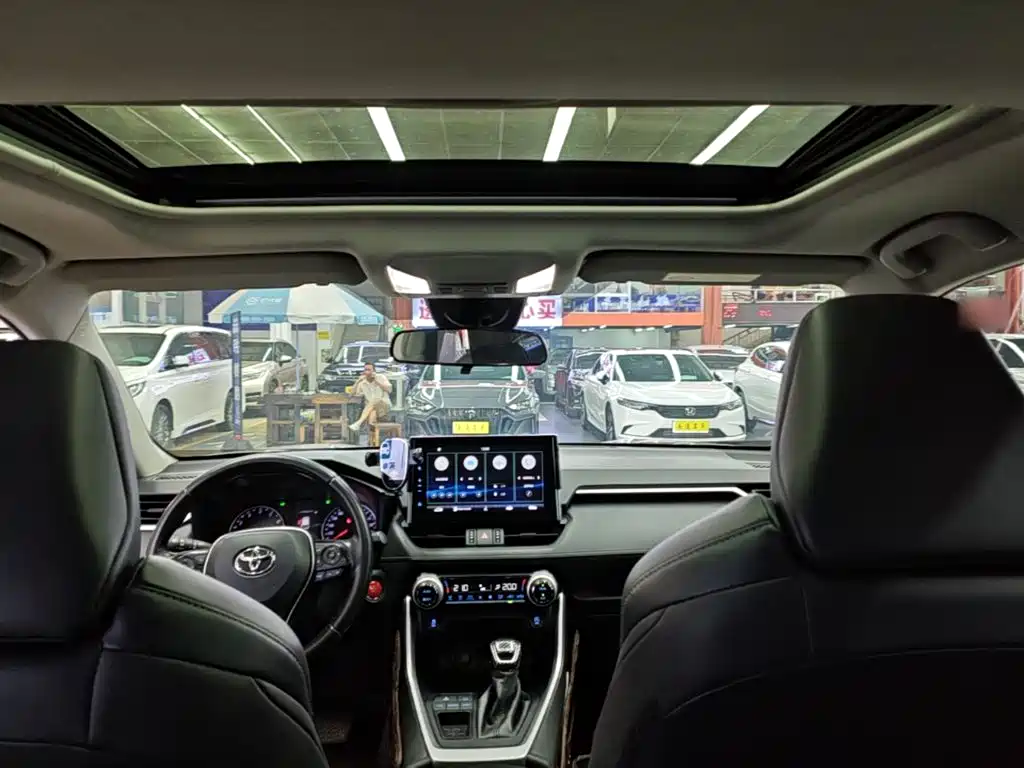 Toyota Wildlander 2020 — фото 18