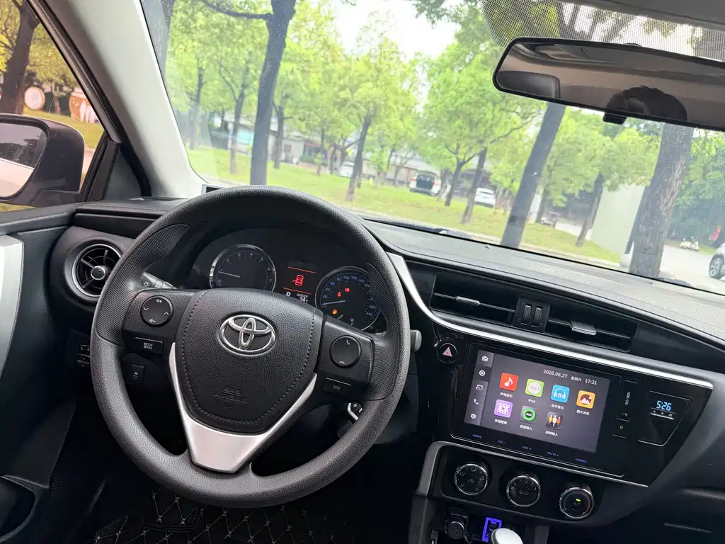 Toyota Corolla 2018 — фото 13