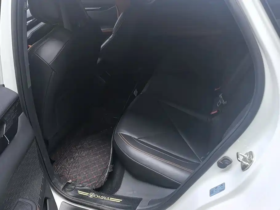 Changan UNI-V Smart Electric Idd 2023 — фото 11