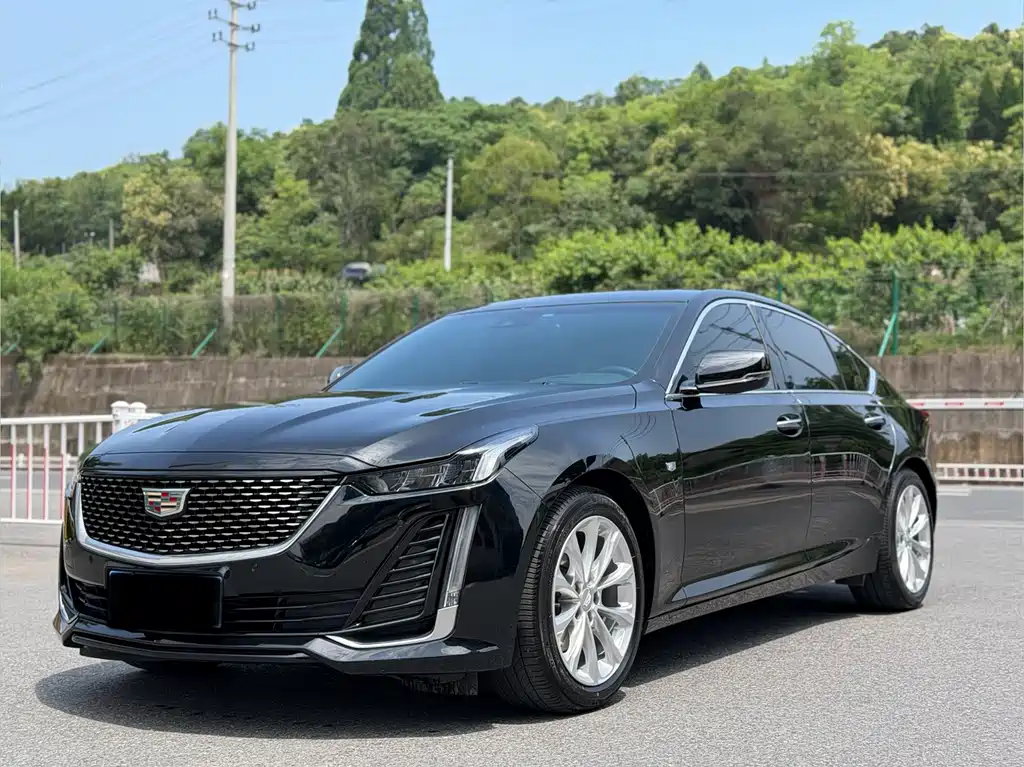 Cadillac CT5 2023 — фото 1