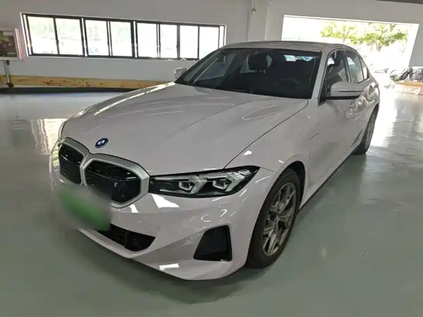 BMW i3 2022