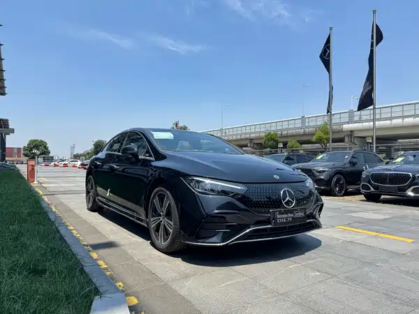 Mercedes-Benz EQE 2025