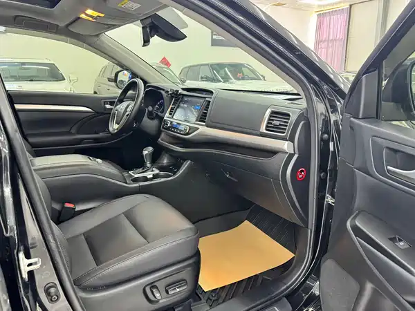 Toyota Highlander 2018