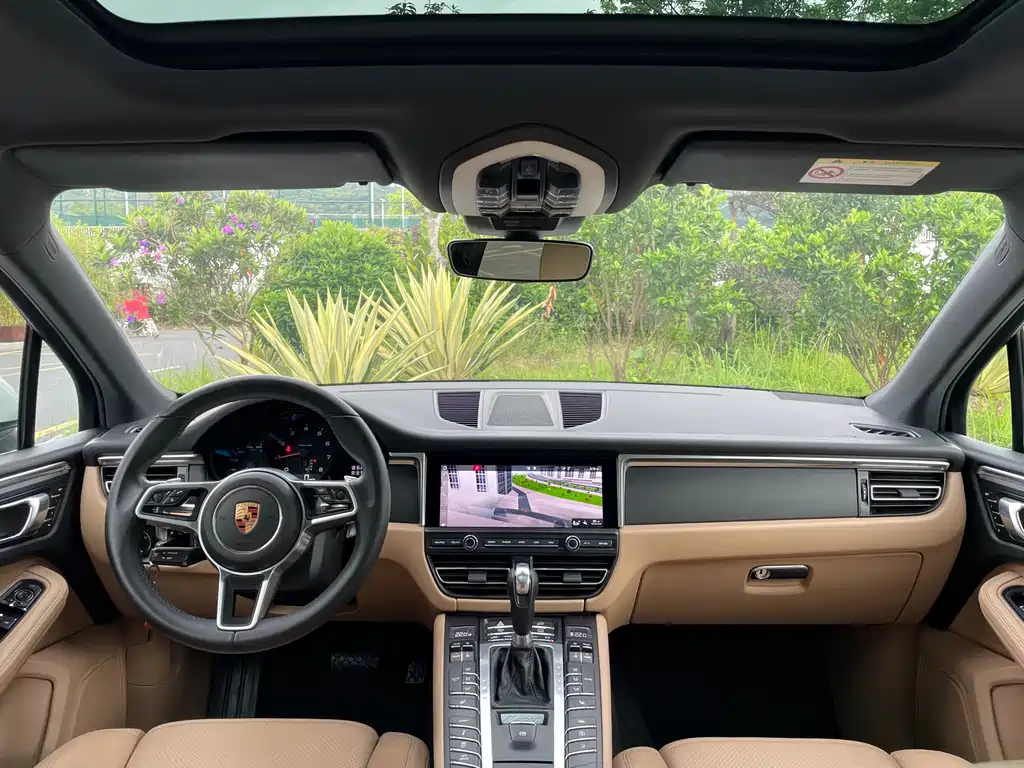 Porsche Macan 2019 — фото 9