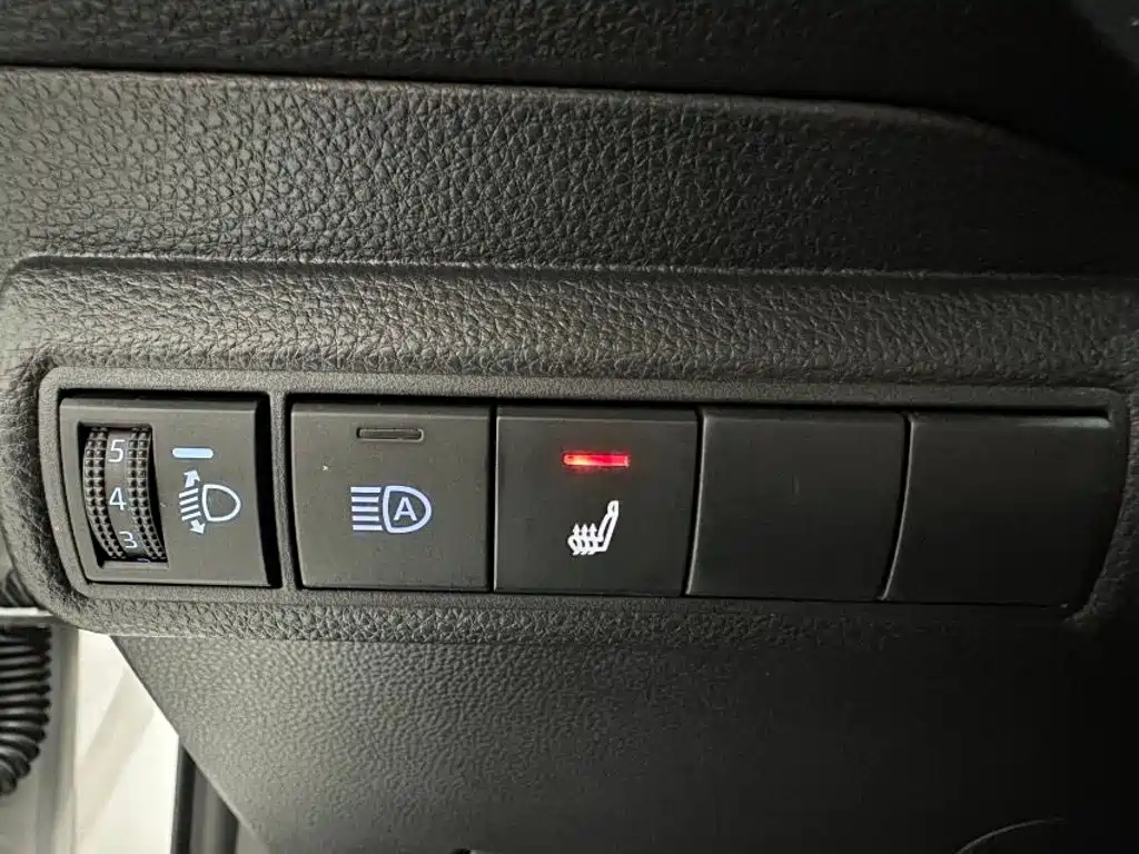 Toyota Corolla 2022 — фото 12