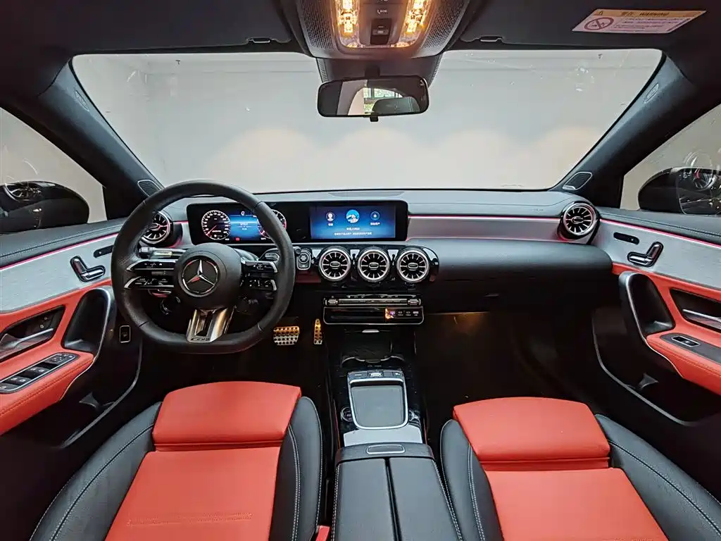 Mercedes-Benz A-Class AMG 2025 — фото 17