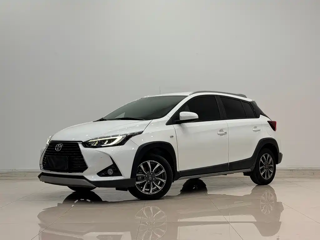 Toyota Yaris L 2022