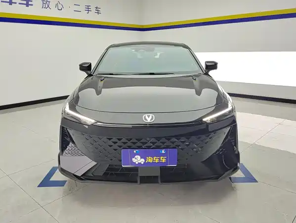 Changan UNI-V 2024