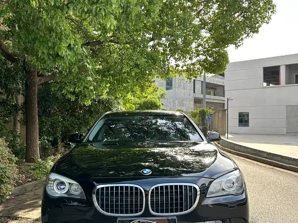 BMW 7 Series 2010