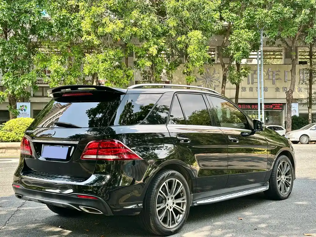 Mercedes-Benz GLE 2018 — фото 2
