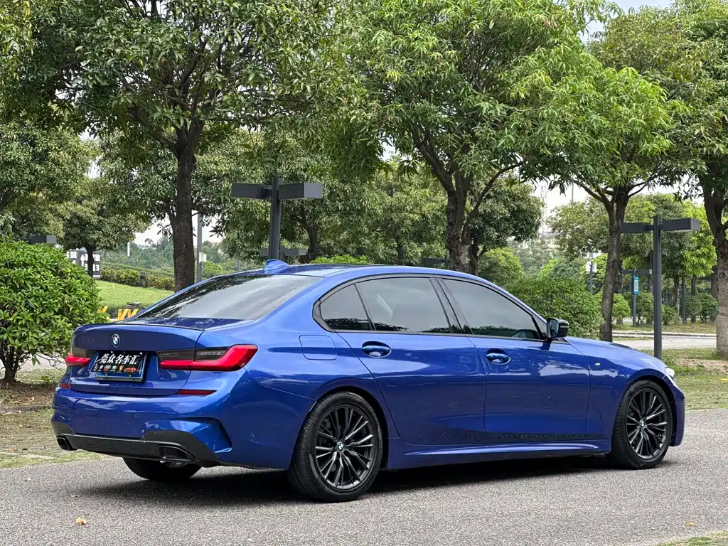 BMW 3 Series 2021