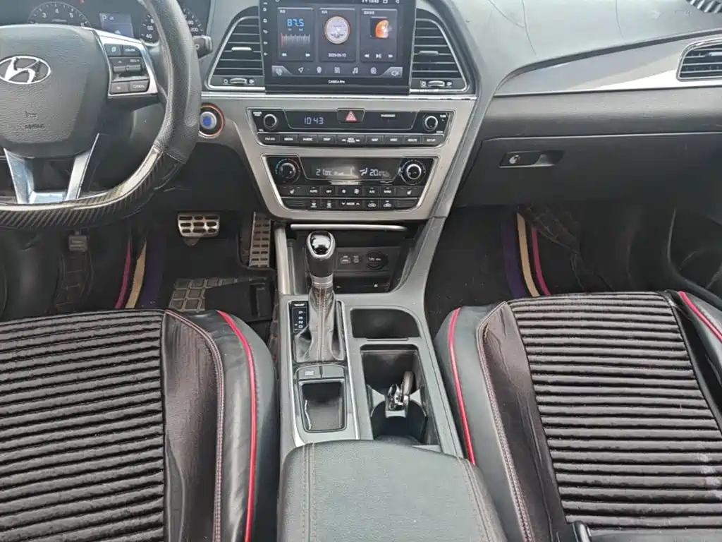 Hyundai Sonata 2015 — фото 14