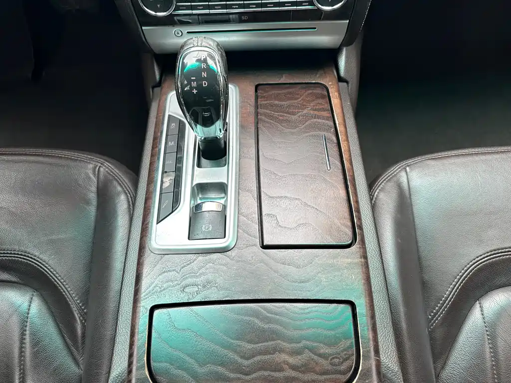 Maserati Quattroporte 2015 — фото 27