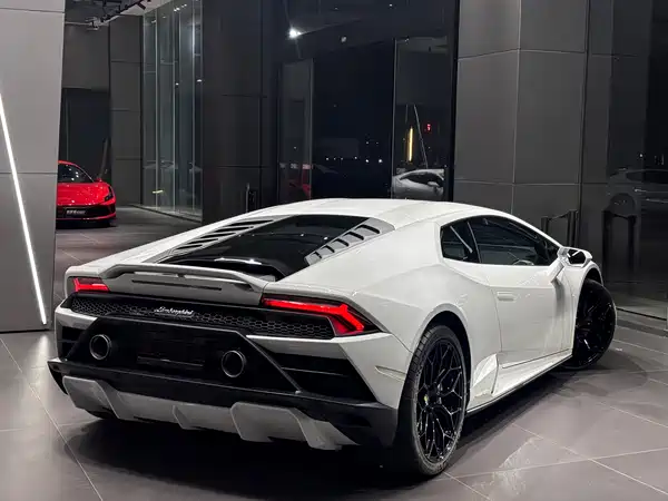 Lamborghini Huracan 2020