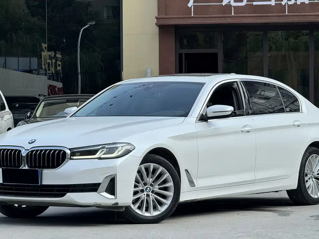 BMW 5 Series 2021