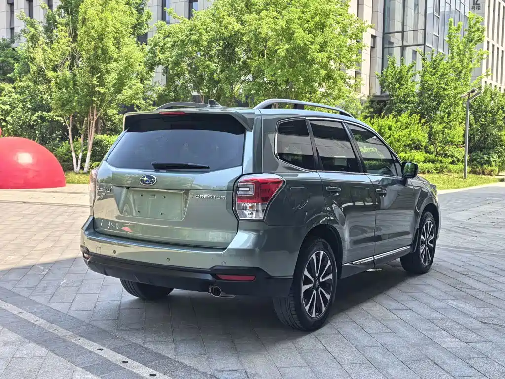 Subaru Forester 2016 — фото 10