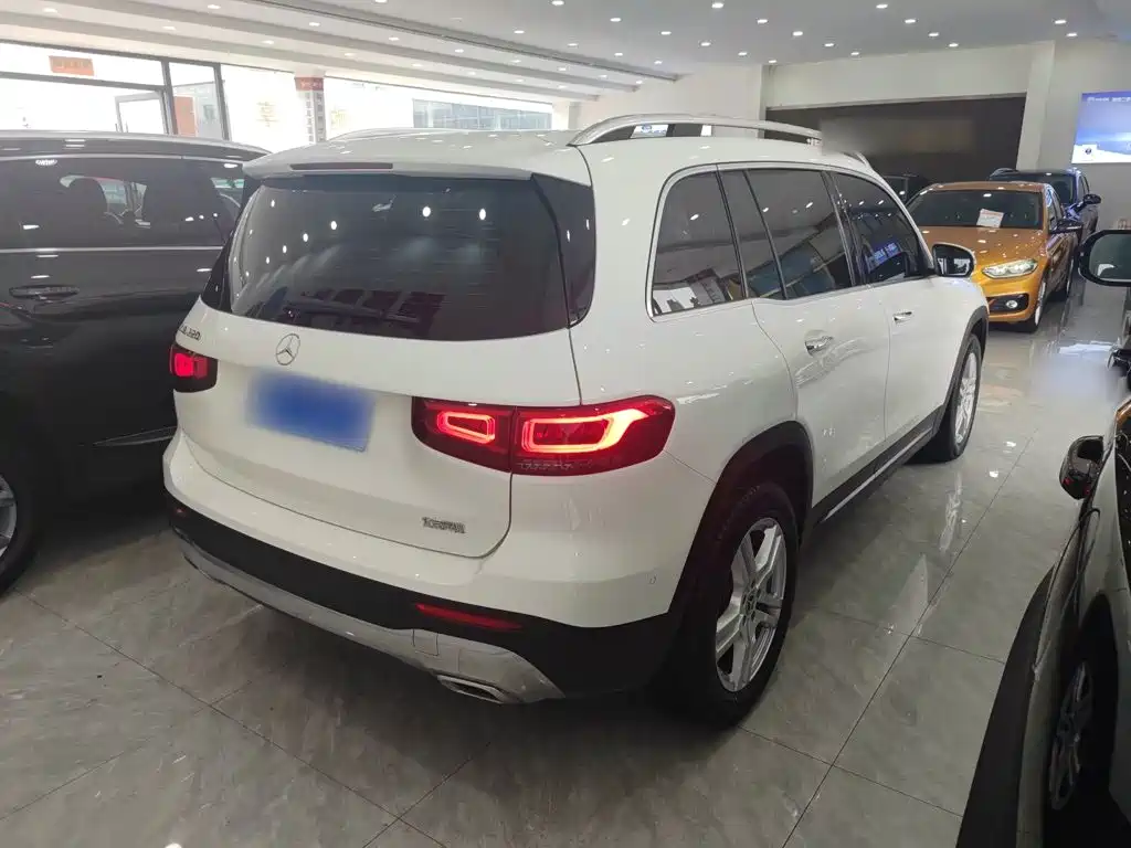 Mercedes-Benz GLB 2023 — фото 12
