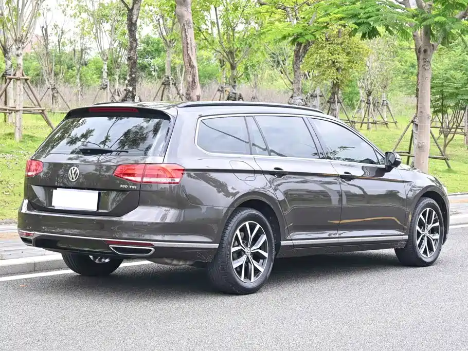 Volkswagen Viloran 2017 — фото 13