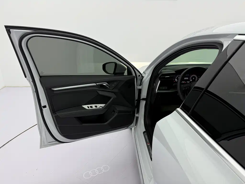 Audi A3 2022 — фото 20