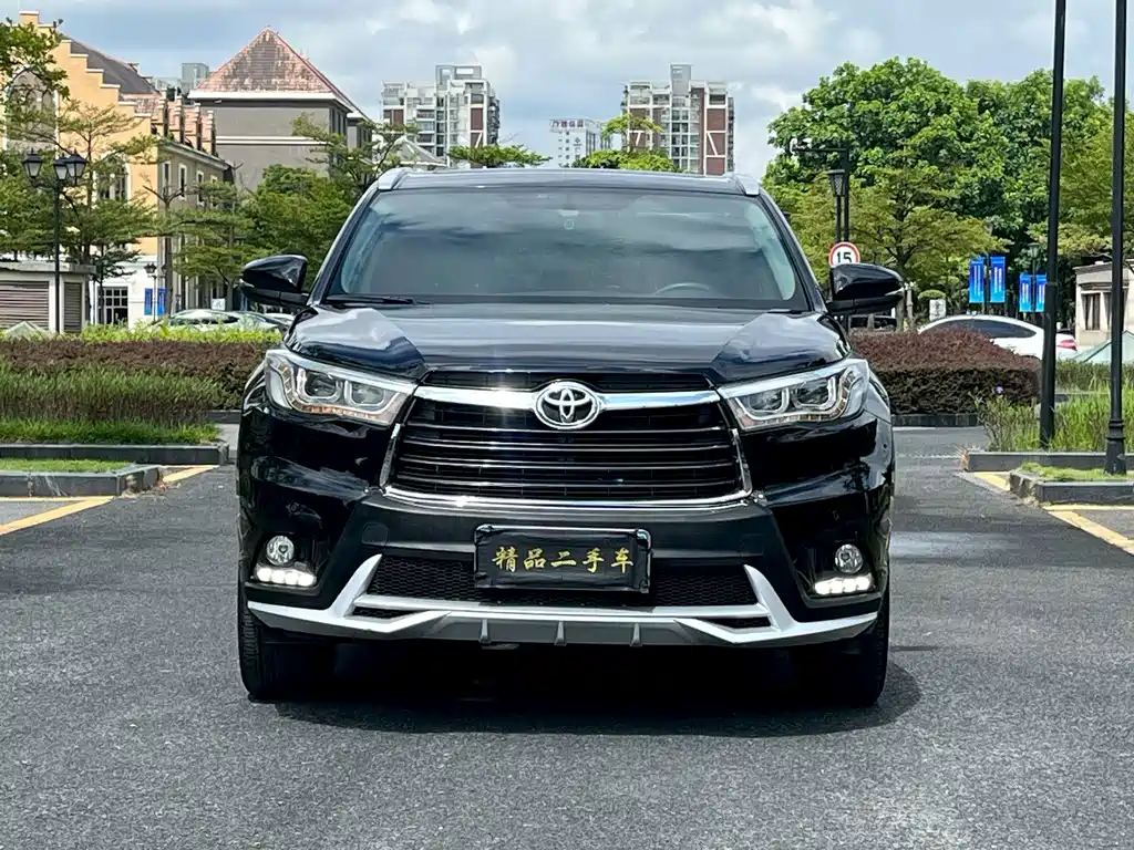 Toyota Highlander 2017 — фото 2
