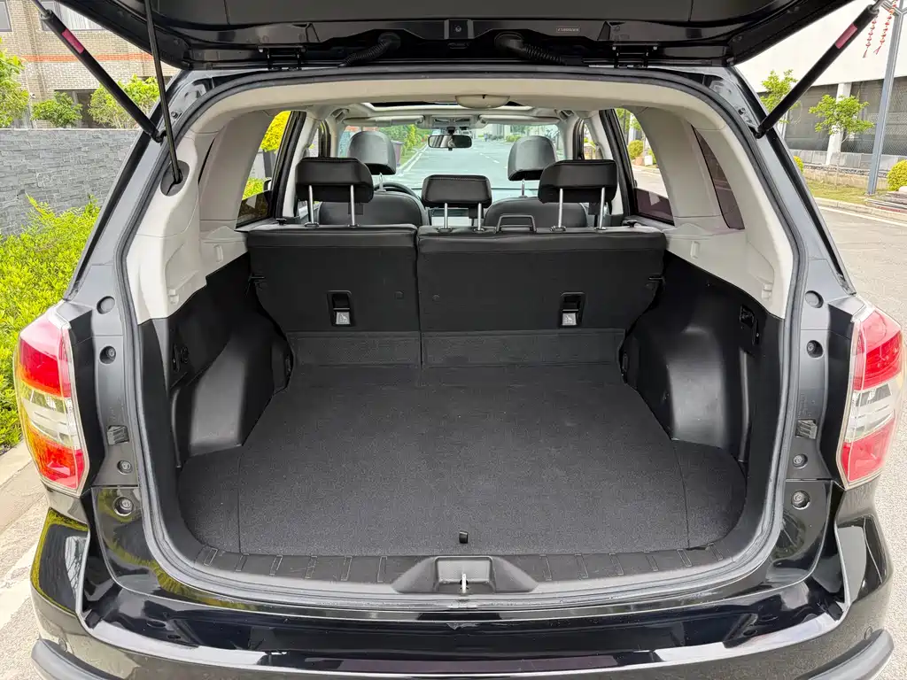 Subaru Forester 2015 — фото 27