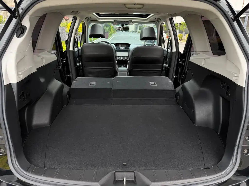 Subaru Forester 2015 — фото 30