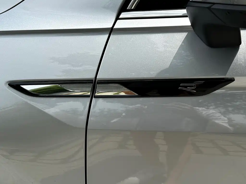 Volkswagen Tiguan L 2021