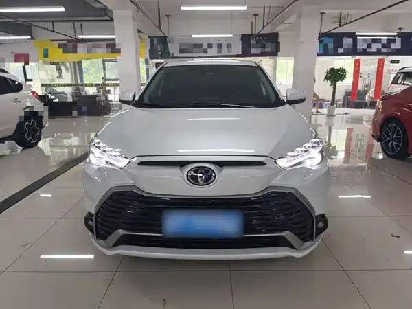 Toyota Frontlander 2025