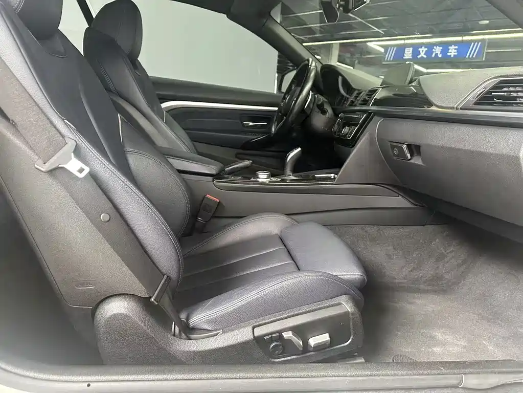 BMW 4 Series 2017 — фото 12