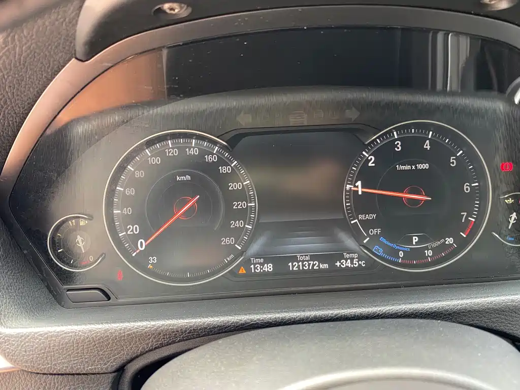 BMW 3 Series 2018 — фото 13