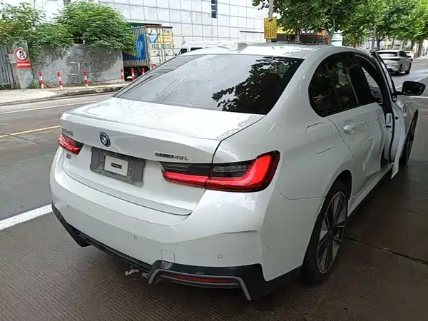 BMW i3 2023