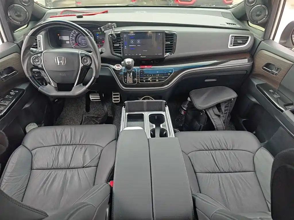 Honda Odyssey 2019 — фото 10