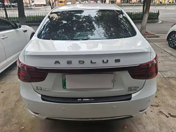 Dongfeng E70 2022