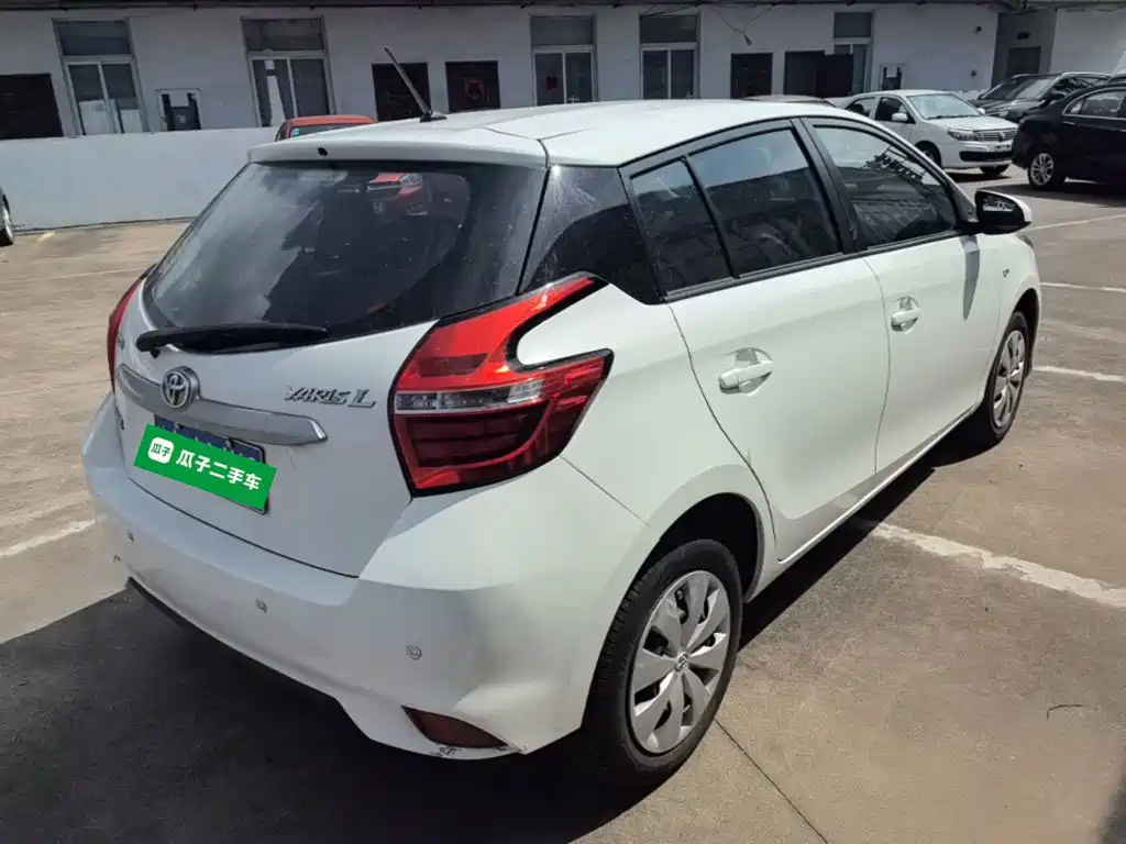 Toyota Yaris L 2019